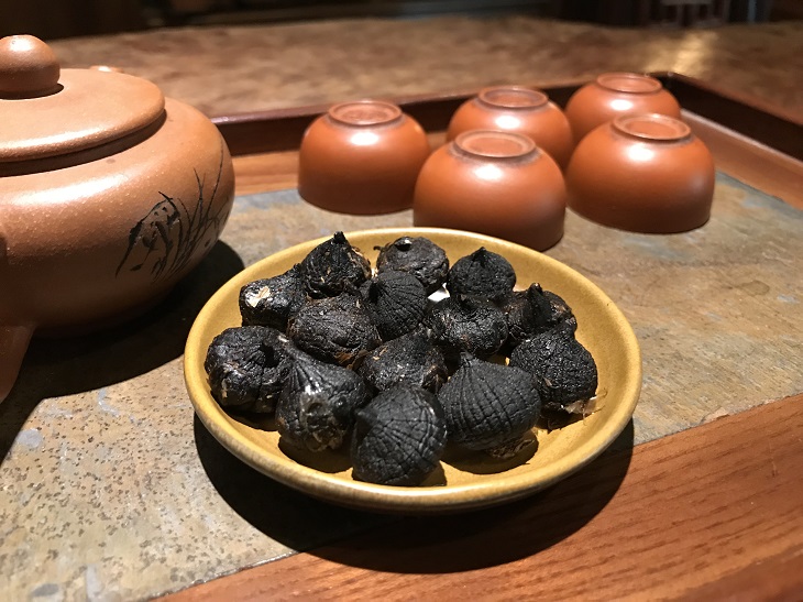 Tỏi đen là gì? Những lợi ích tuyệt vời của tỏi đen