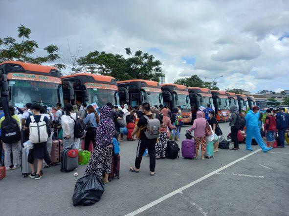 42% lao động về quê không quay lại thành phố dù lương tăng 10%